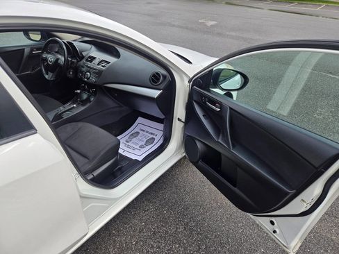 Used 2012 MAZDA MAZDA3 i Touring FWD image 23