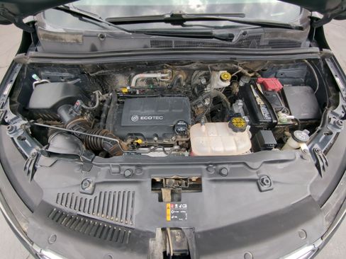 Used 2018 Buick Encore Preferred AWD/4WD image 34