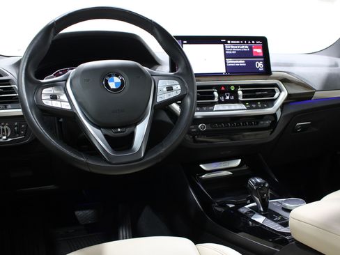 Used 2023 BMW X3 xDrive30i AWD/4WD image 2