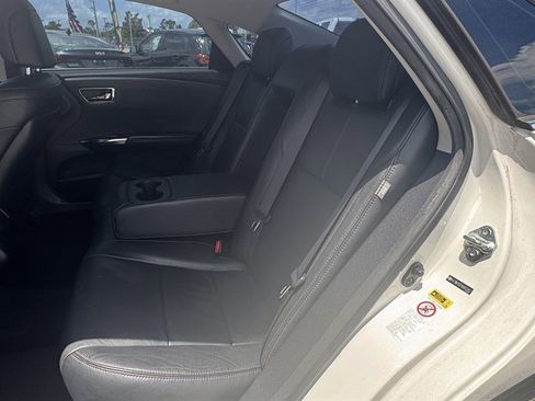 Used 2013 Toyota Avalon XLE Touring FWD image 7