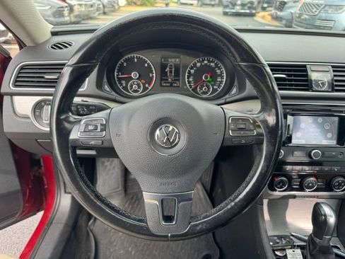 Used 2015 Volkswagen Passat TDI SE FWD image 6
