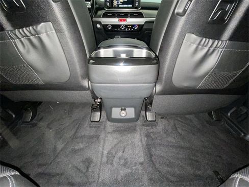 Used 2021 Kia Telluride S image 30