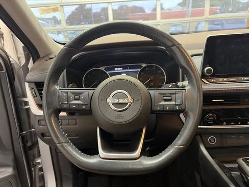 Used 2023 Nissan Rogue SV w/ SV Premium B Package AWD/4WD image 25