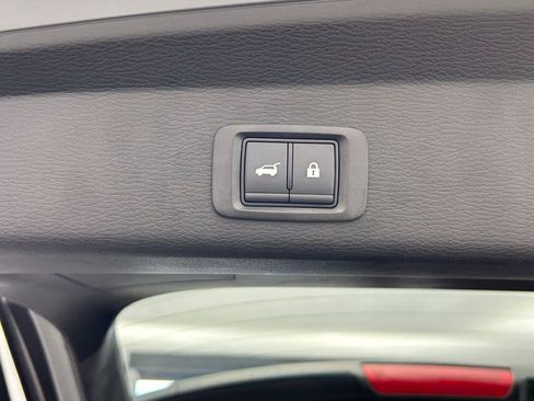 New 2025 Mitsubishi Outlander SEL image 49