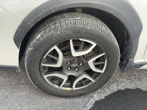 Used 2020 Subaru Crosstrek Hybrid image 9