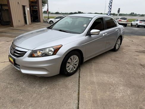 Used 2011 Honda Accord LX image 1
