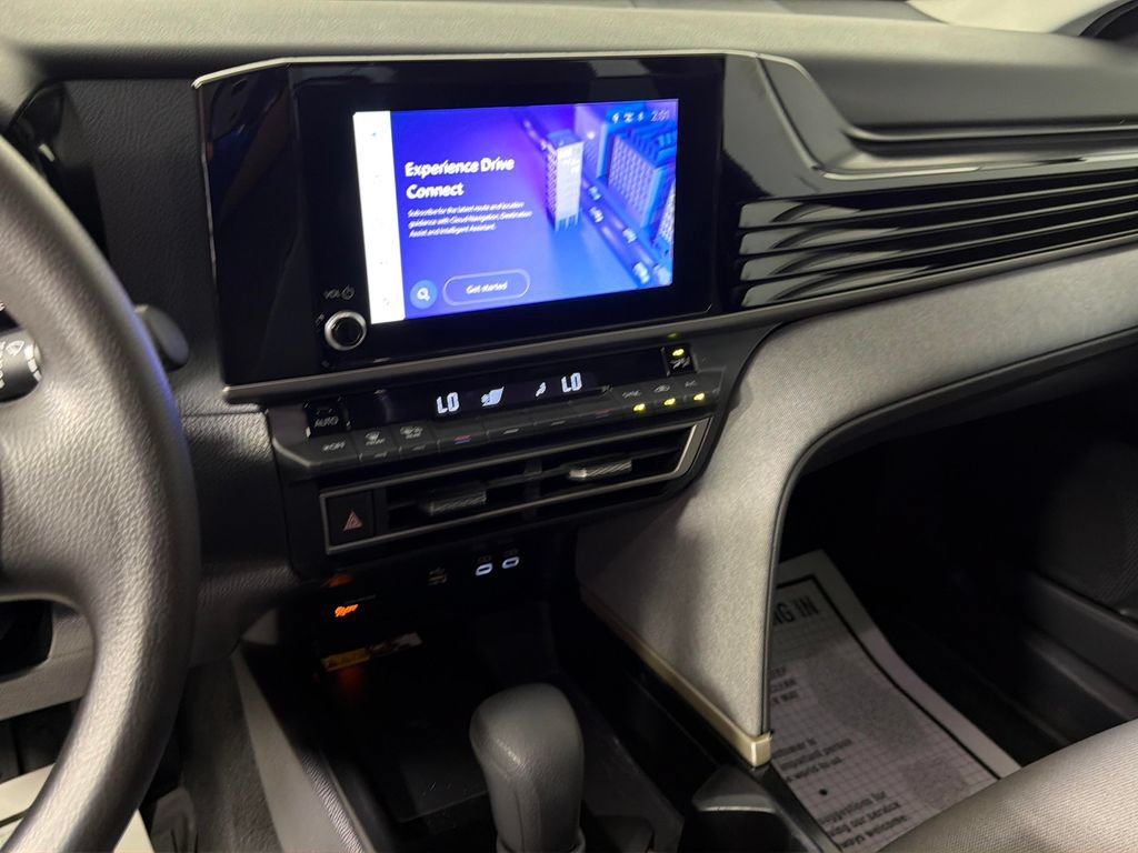 Used 2025 Toyota Camry LE w/ Convenience Package FWD image 21