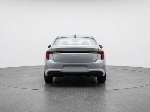 Used 2025 Kia K4 LXS image 7