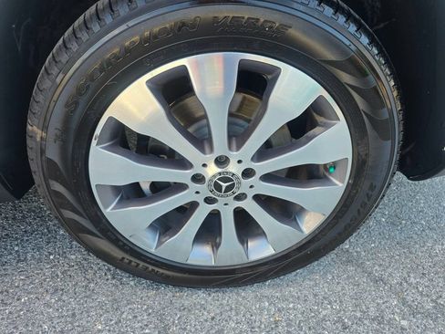 Used 2019 Mercedes-Benz GLS 450 4MATIC image 31