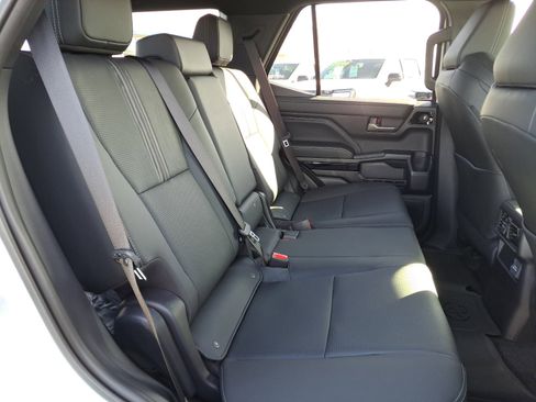 New 2025 Toyota 4Runner Limited image 28