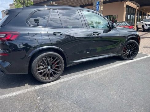 Used 2021 BMW X5 xDrive40i w/ M Sport Package AWD/4WD image 32