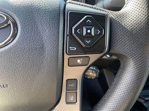 Used 2023 Toyota Tacoma TRD Sport image 33