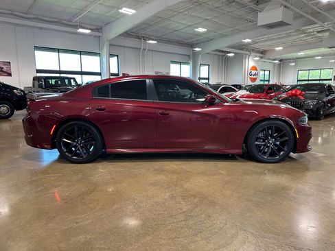 Used 2021 Dodge Charger GT w/ Performance Handling Group RWD image 9