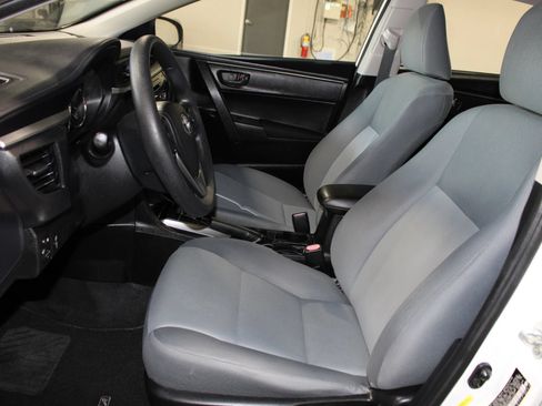Used 2014 Toyota Corolla L FWD image 20