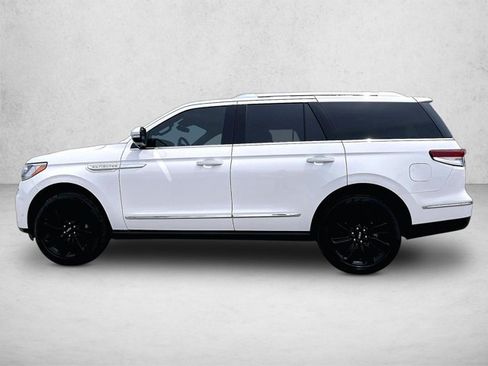Used 2022 Lincoln Navigator Reserve RWD image 6