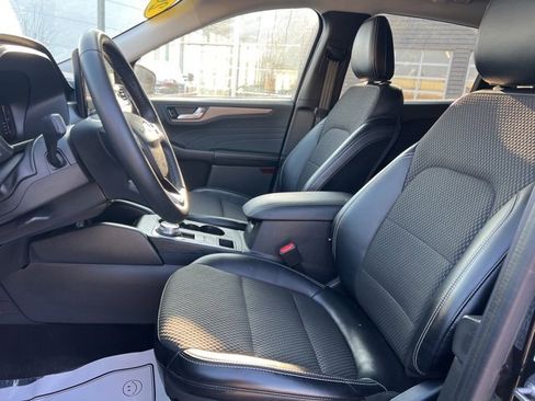 Used 2023 Ford Escape SE image 21