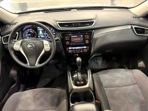 Used 2016 Nissan Rogue SV image 36