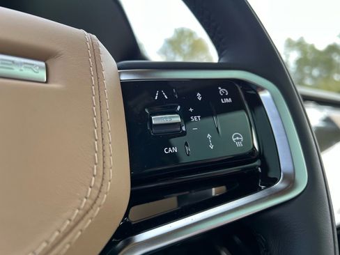 New 2026 Land Rover Range Rover Sport SE AWD/4WD image 13