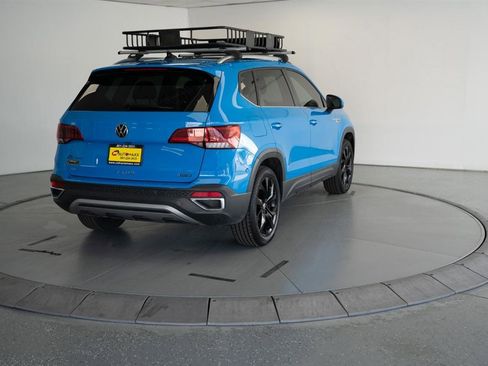 Used 2023 Volkswagen Taos SE AWD/4WD image 7