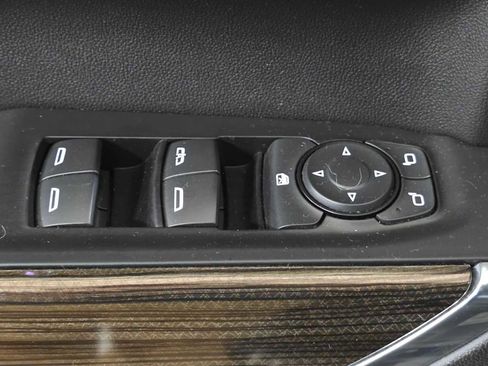 Used 2021 Chevrolet Silverado 1500 LT Trail Boss w/ Convenience Package II image 22