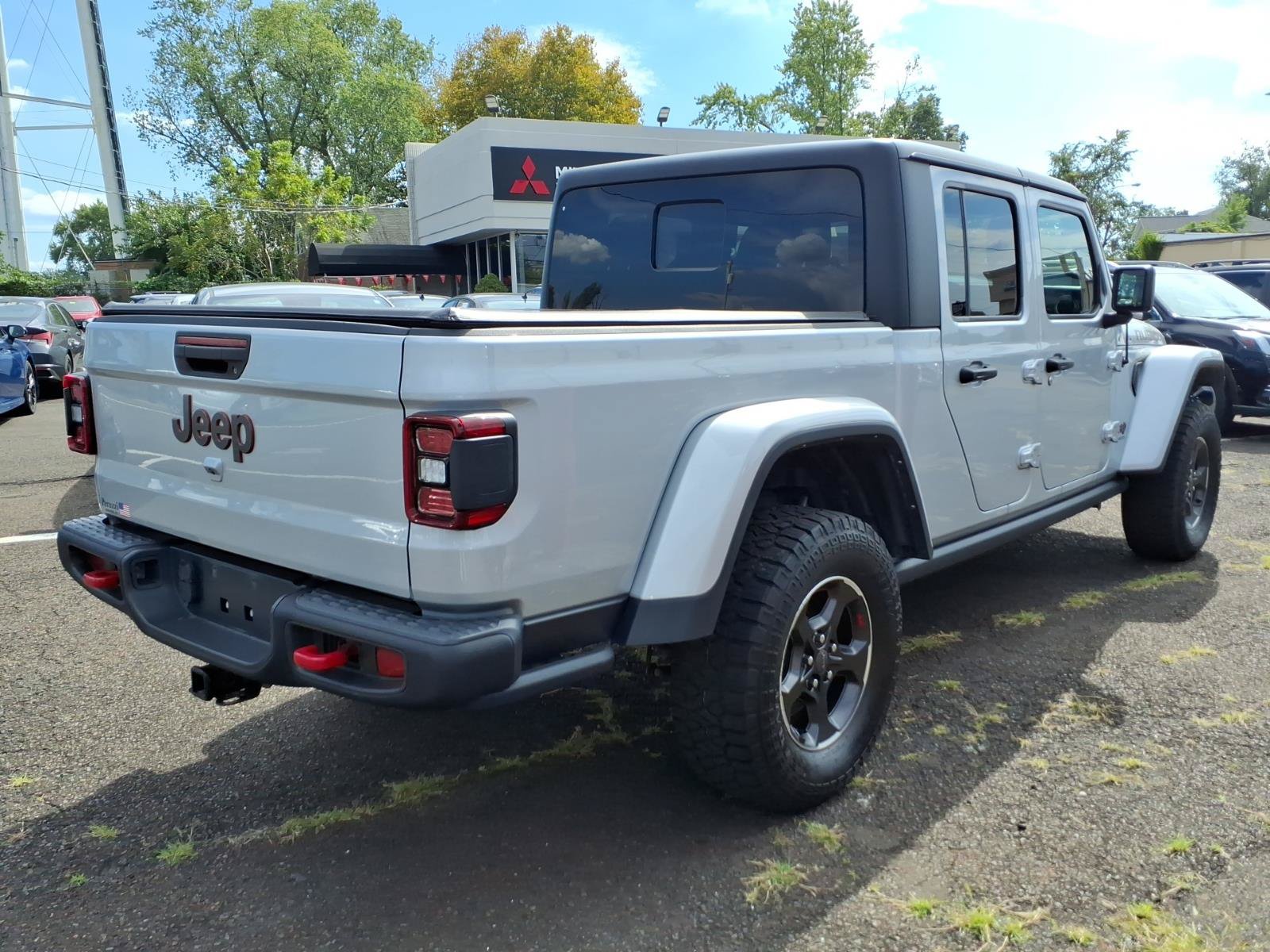 Used 2022 Jeep Gladiator Rubicon w/ LED Lighting Group AWD/4WD image 3