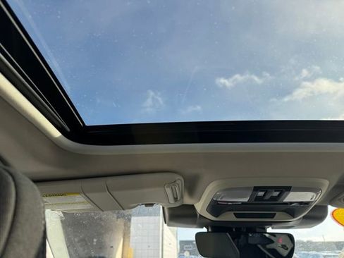 Used 2024 Subaru Crosstrek 2.0i Premium image 17