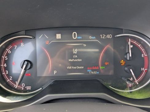 Used 2024 Toyota RAV4 XLE Premium FWD image 25