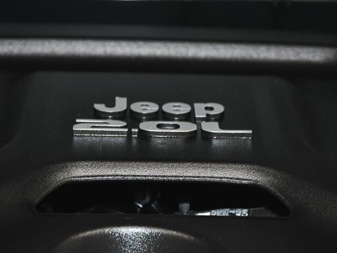 Used 2022 Jeep Wrangler Unlimited Sahara image 60