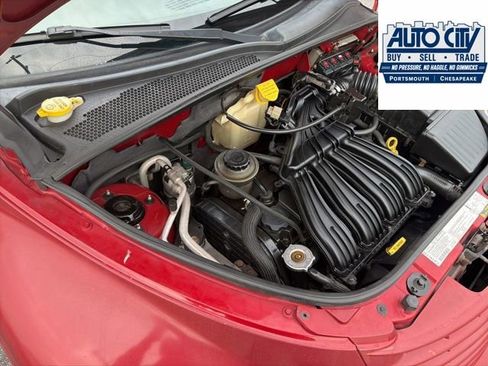 Used 2005 Chrysler PT Cruiser Touring w/ Moonroof Group FWD image 12