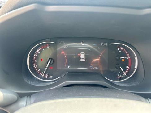 Used 2025 Toyota RAV4 LE AWD/4WD image 14