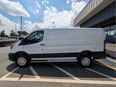 Used 2025 Ford Transit 250 Low Roof w/ Exterior Upgrade Package RWD image 9
