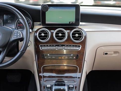 Used 2016 Mercedes-Benz GLC 300 4MATIC image 19