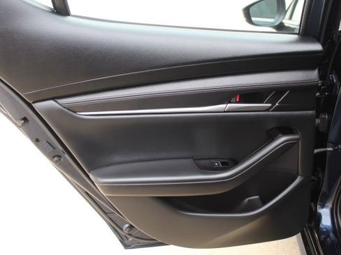 Certified 2024 MAZDA MAZDA3 s image 29