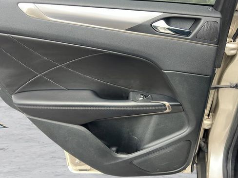 Used 2017 Lincoln MKC Premiere FWD image 33