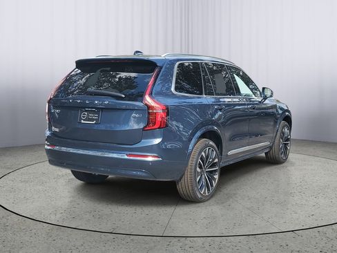 New 2026 Volvo XC90 B6 Ultra image 2