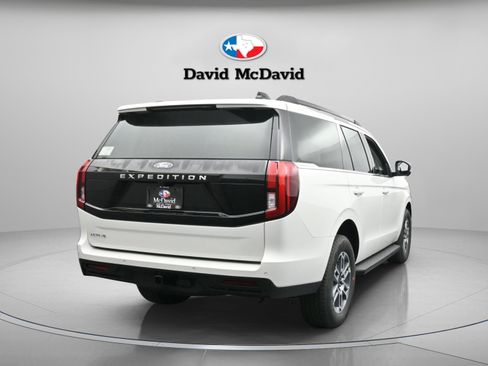 New 2025 Ford Expedition Active image 17
