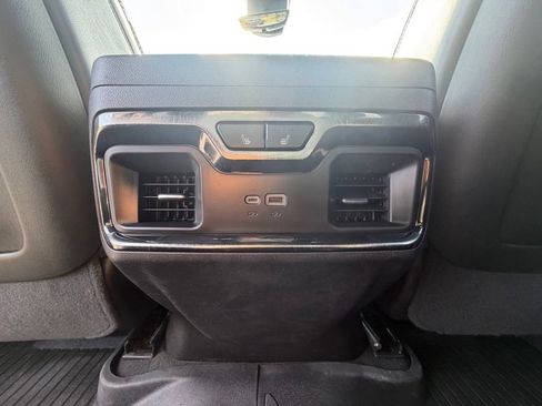 Used 2025 GMC Sierra 2500 AT4X w/ AT4X AEV Edition AWD/4WD image 8