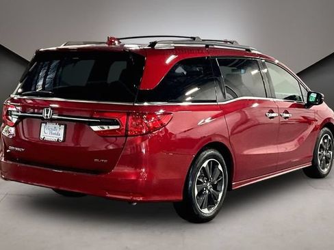 Certified 2024 Honda Odyssey Elite image 6