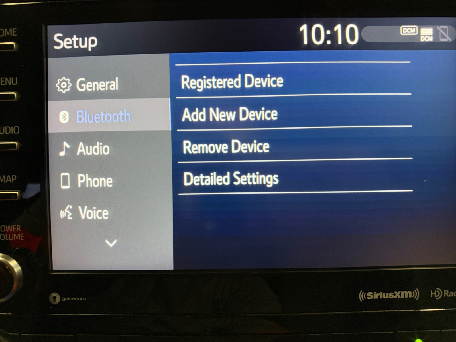 Used 2022 Toyota Highlander LE FWD image 18