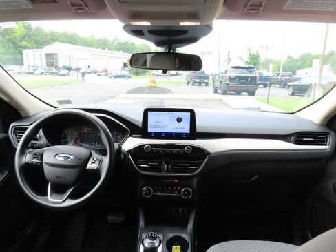 Used 2020 Ford Escape SE FWD image 25