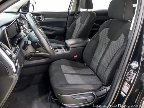 Used 2022 Kia Sorento LX AWD/4WD image 13