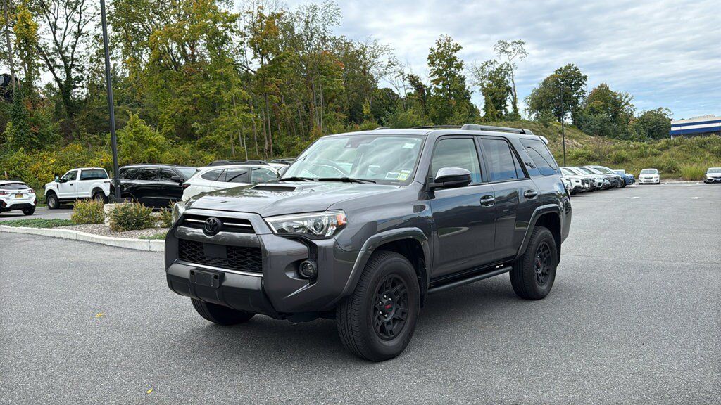 Used 2023 Toyota 4Runner TRD Off-Road AWD/4WD image 3