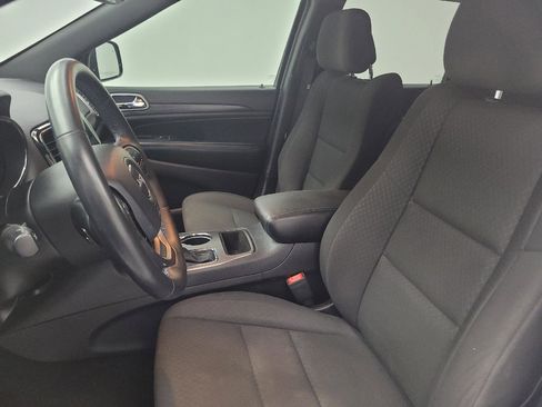 Used 2019 Jeep Grand Cherokee Laredo image 17