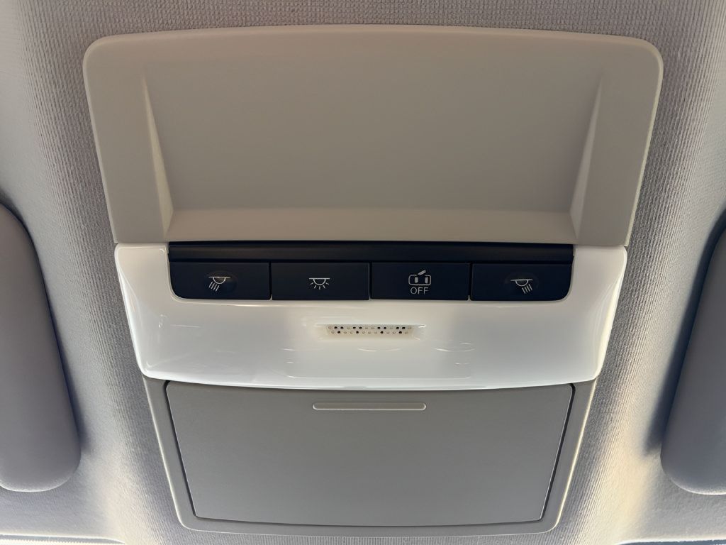 Used 2020 Nissan Sentra SV w/ Trunk Package FWD image 23