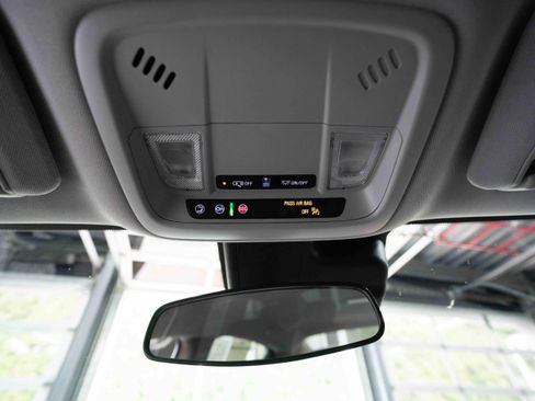 Used 2025 Chevrolet Malibu LT FWD image 18