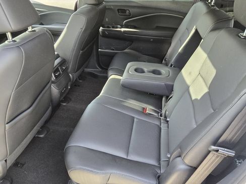 Used 2024 Honda Passport EX-L image 10