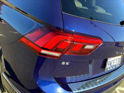 Used 2022 Volkswagen Tiguan SE image 53