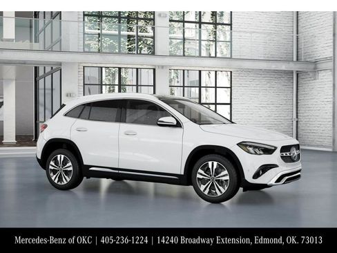 Used 2025 Mercedes-Benz GLA 250 image 13