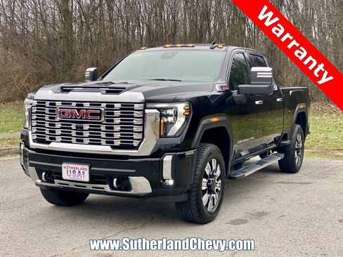 Used 2024 GMC Sierra 2500 Denali w/ Denali Reserve Package image 3