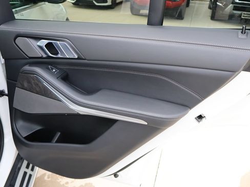 Used 2026 BMW X5 xDrive40i AWD/4WD image 44